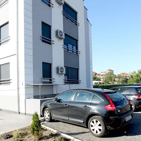 Apartment Feniks 57 *