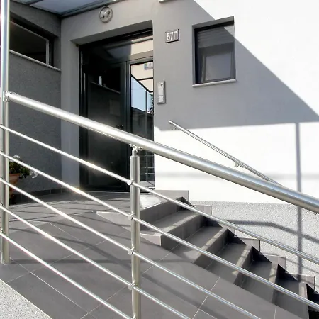Apartment Feniks 57 *